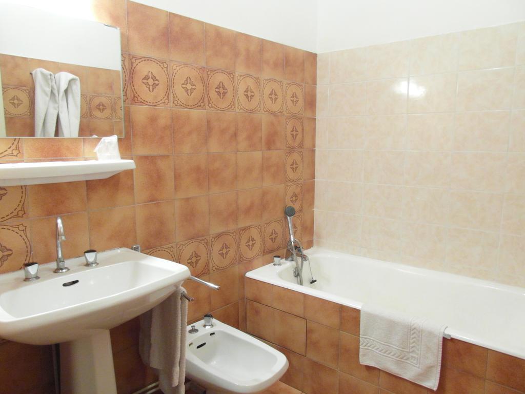 Maurs Hotel Restaurant Le Perigord חדר תמונה